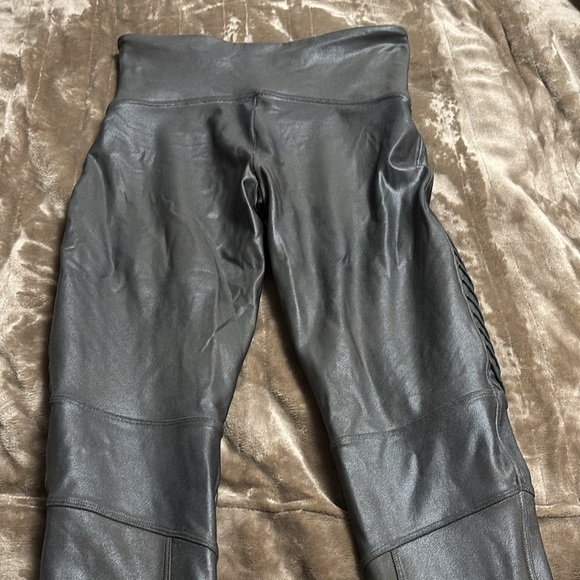 Spanx “Moto” leggings - Picture 4 of 7